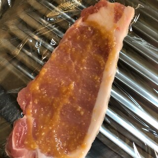 冷凍保存に！豚ロースの味噌漬け